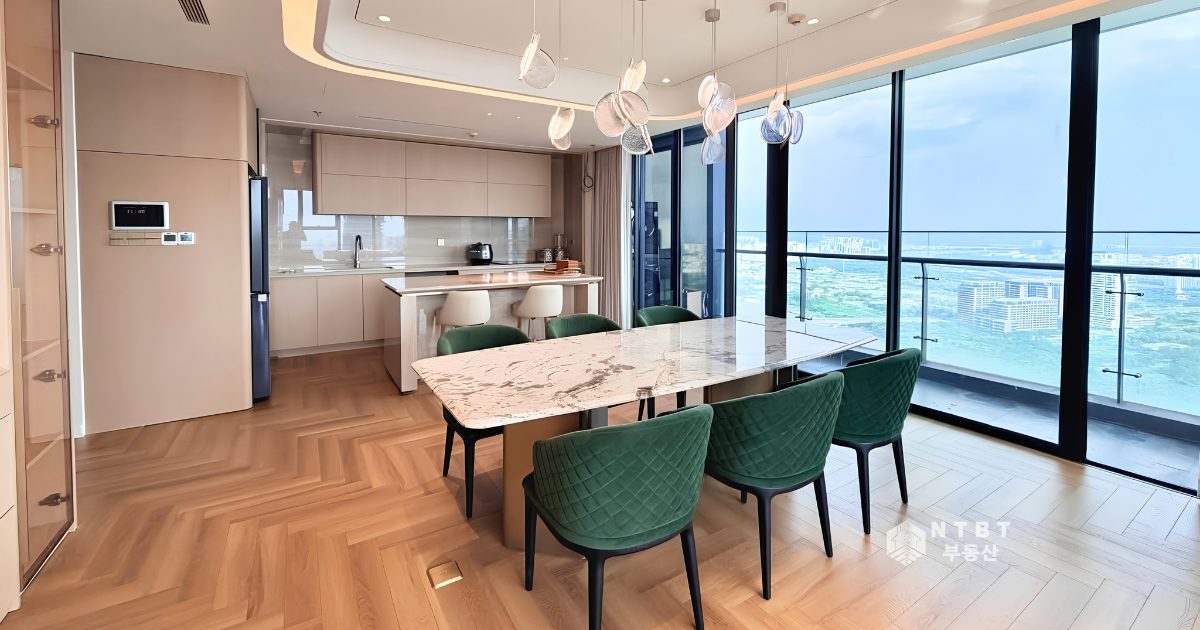 Cho Thuê Căn Hộ 3 phòng ngủ Vòng Cung Vinhomes Golden River View Sông – ảnh 4