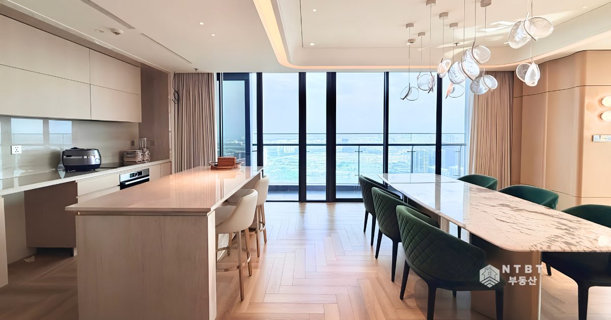 Cho Thuê Căn Hộ 3 phòng ngủ Vòng Cung Vinhomes Golden River View Sông – ảnh 7